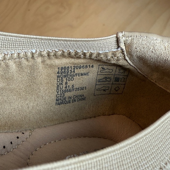 LANDS END Comfort Slip On Metallic Gold Leather Ballet Flats Cushioned Size 10 - Picture 5 of 7